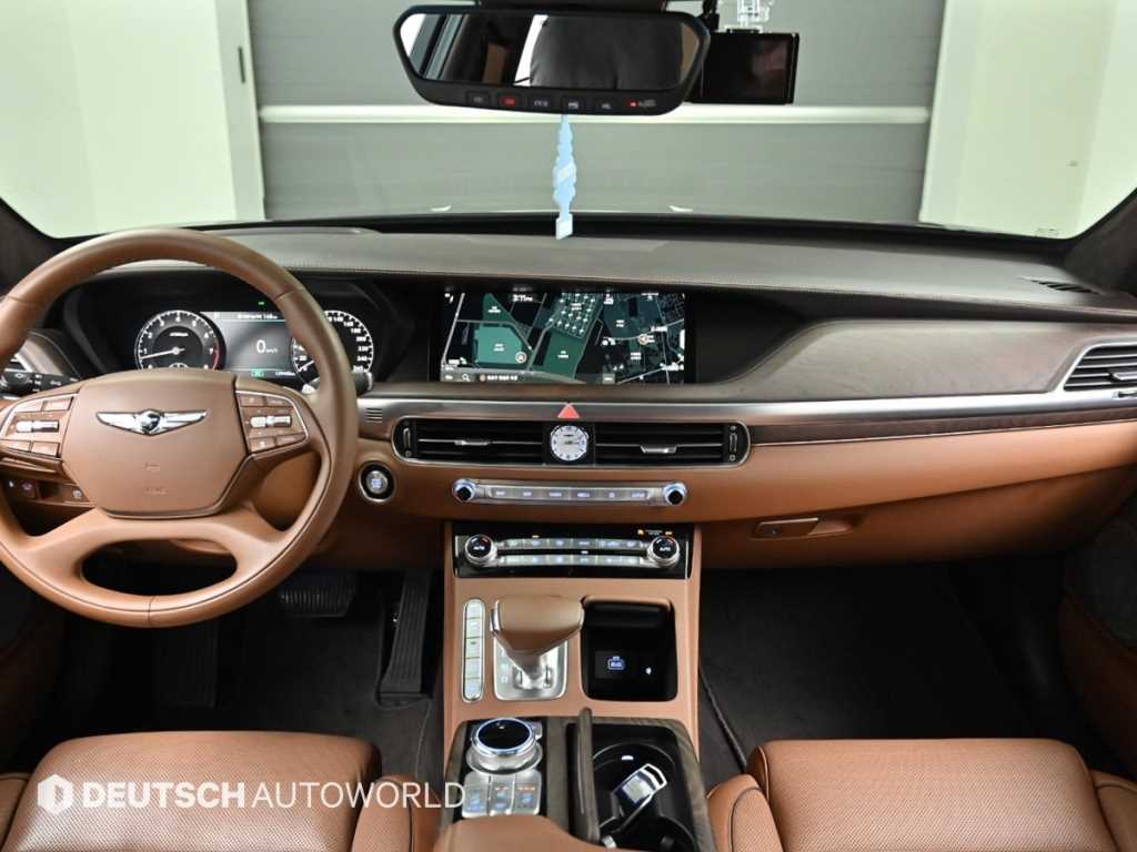 Genesis G90 - Vista 8