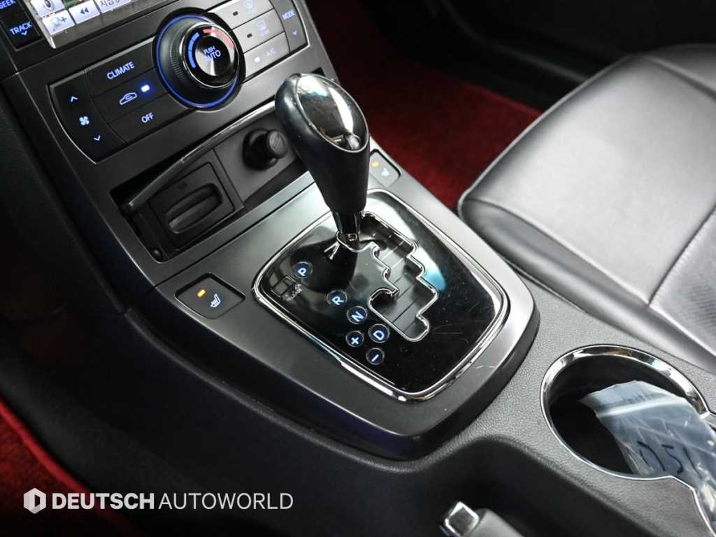 HYUNDAI Genesis - Vista 9