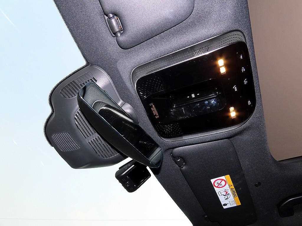 Mercedes Benz GLC Class 2024 Negro - Importación desde Corea - HF Imports Iquique - Foto 15