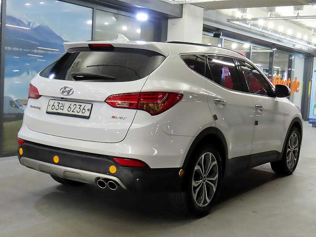 HYUNDAI Santa Fe - Vista 4