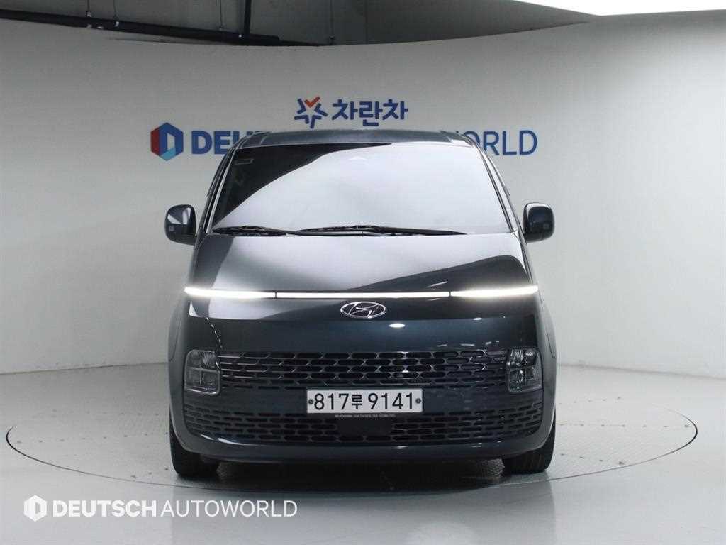 HYUNDAI Staria - Vista 4