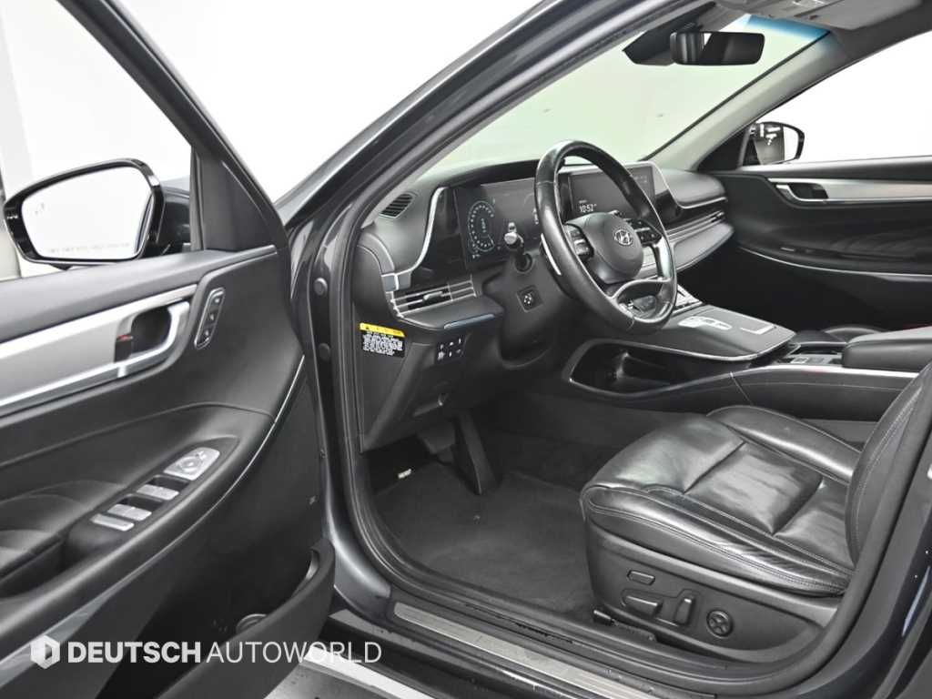 HYUNDAI Grandeur - Vista 11