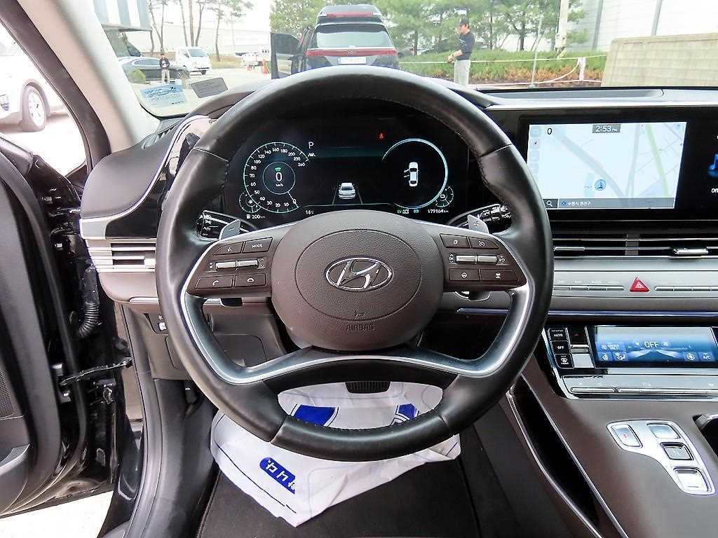 HYUNDAI Grandeur - Vista 7