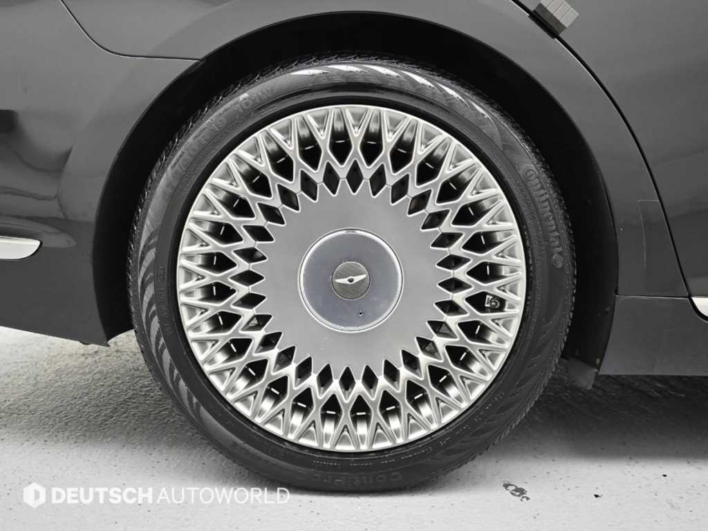 Genesis G90 - Vista 6