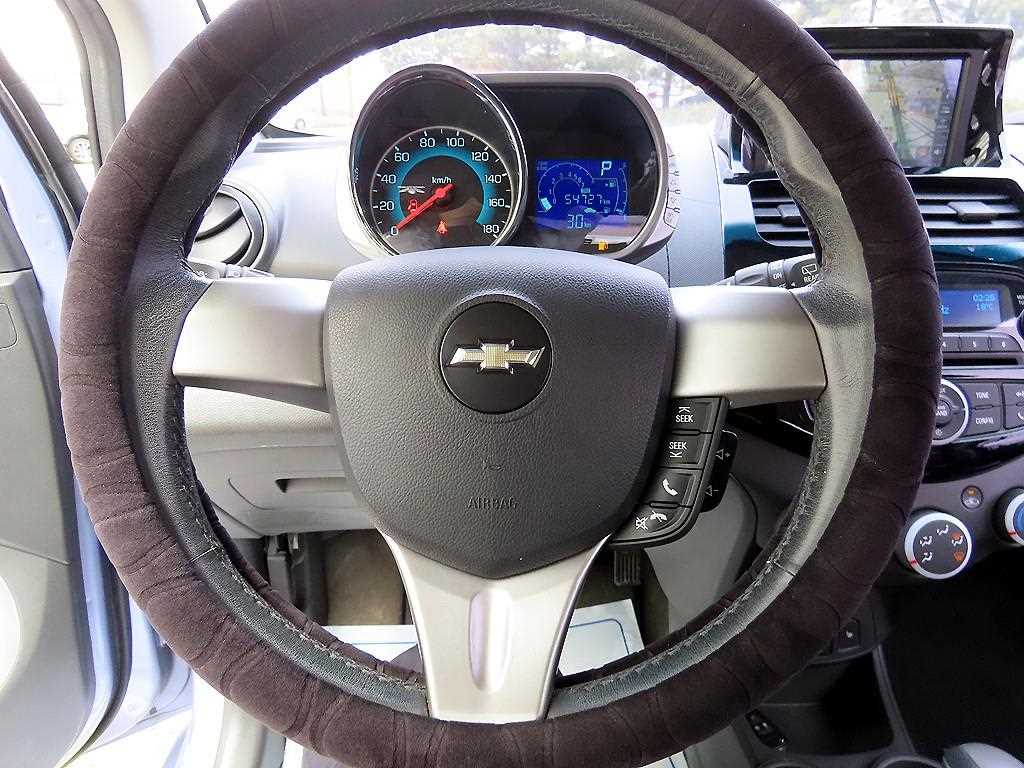 Chevrolet Spark - Vista 8