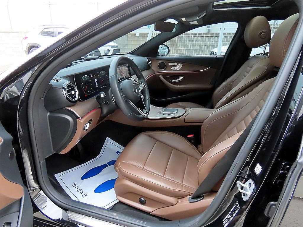 Mercedes Benz E class - Vista 5