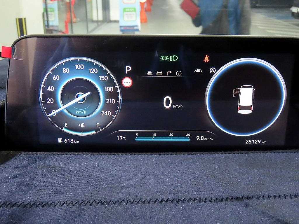 HYUNDAI Staria - Vista 10