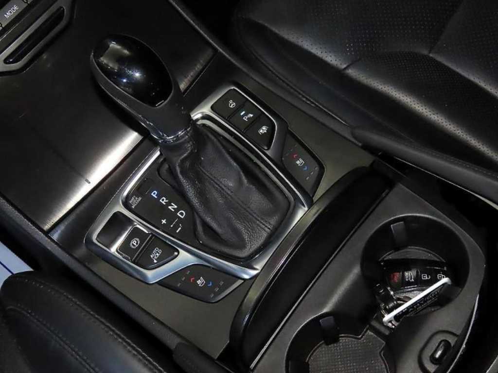 HYUNDAI Grandeur - Vista 12