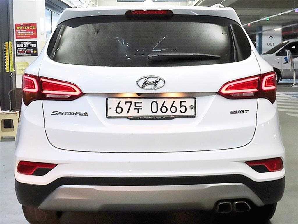 HYUNDAI Santa Fe - Vista 5
