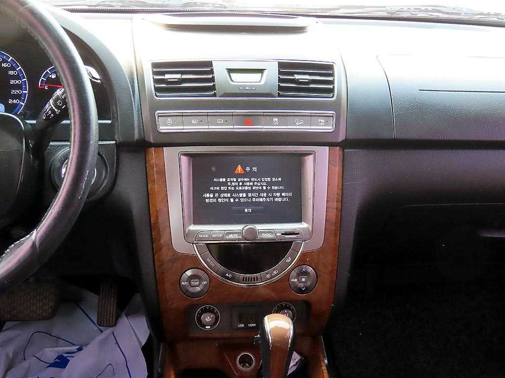 Ssangyong Rexton - Vista 9