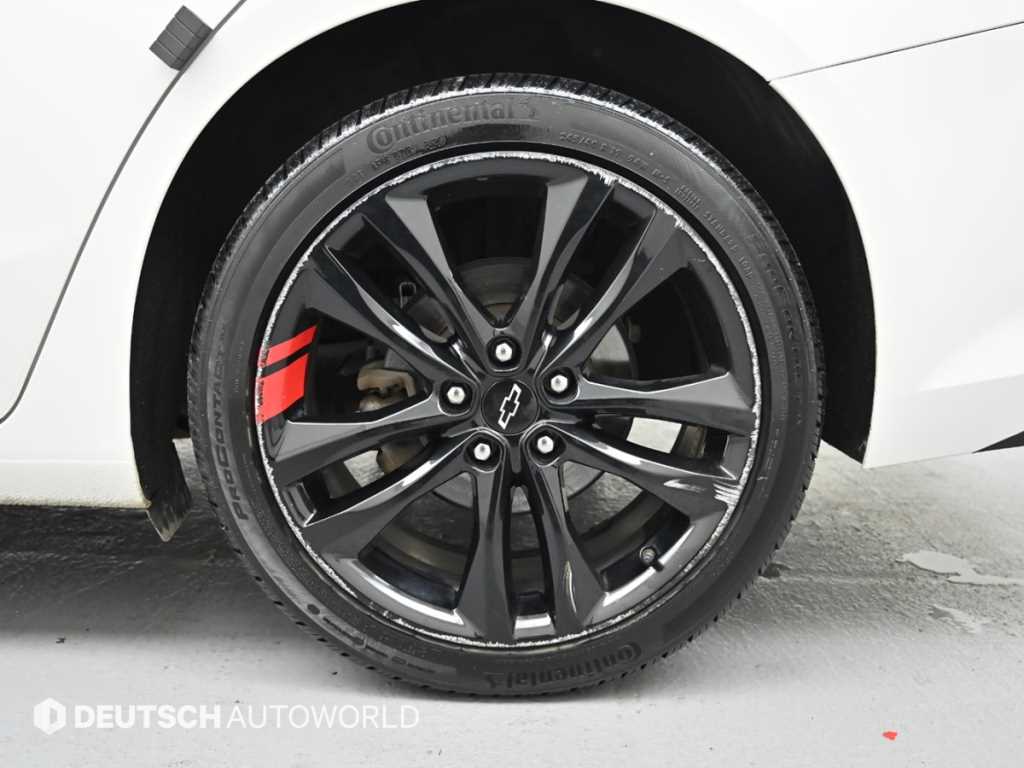 Chevrolet Malibu - Vista 5