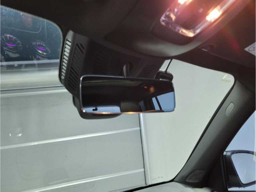 Mercedes Benz GLB Class - Vista 10