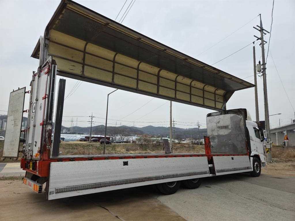 medium and large cargo truck - Vista 10