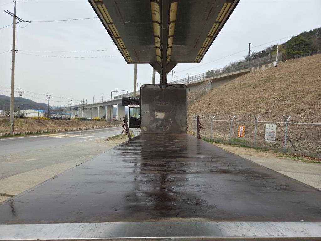 medium and large cargo truck - Vista 12