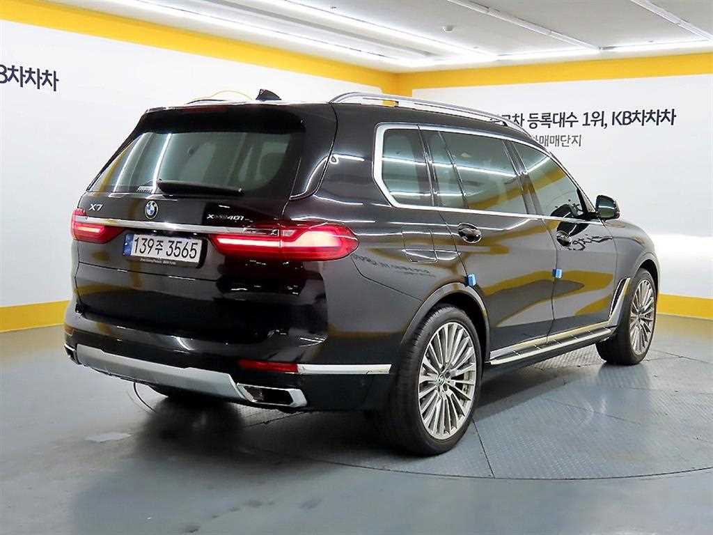 BMW X7 - Vista 4