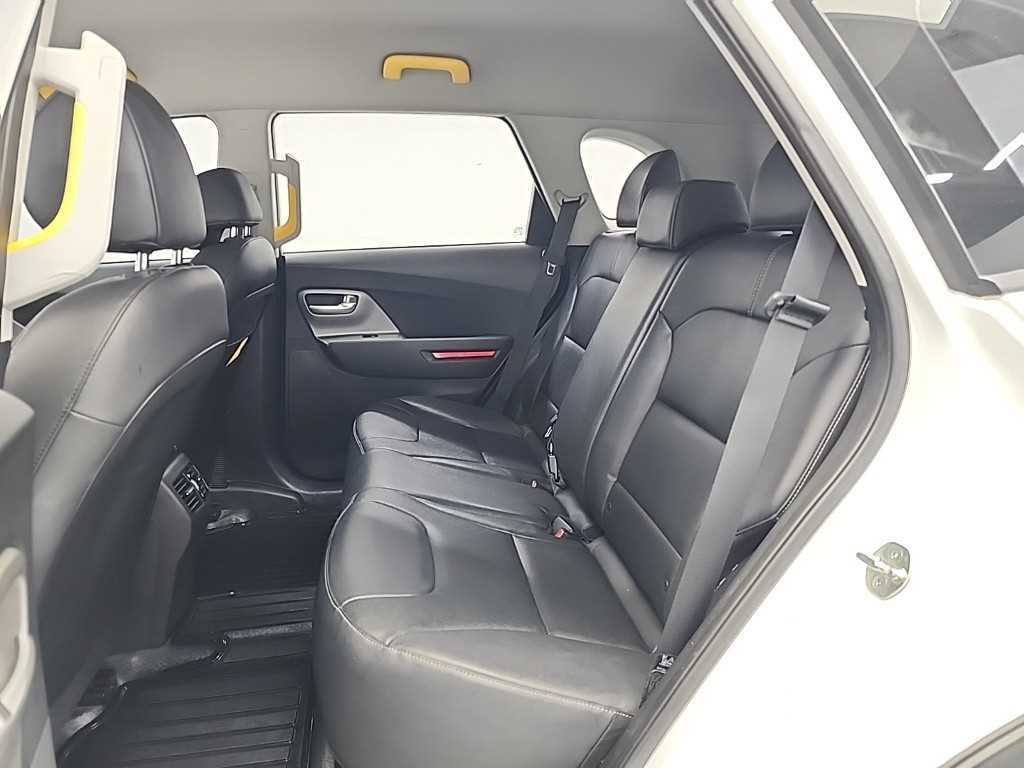 KIA Niro - Vista 12
