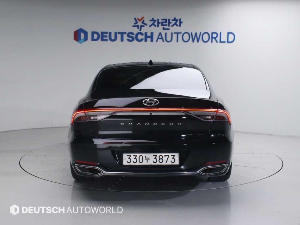 HYUNDAI Grandeur - Vista 4