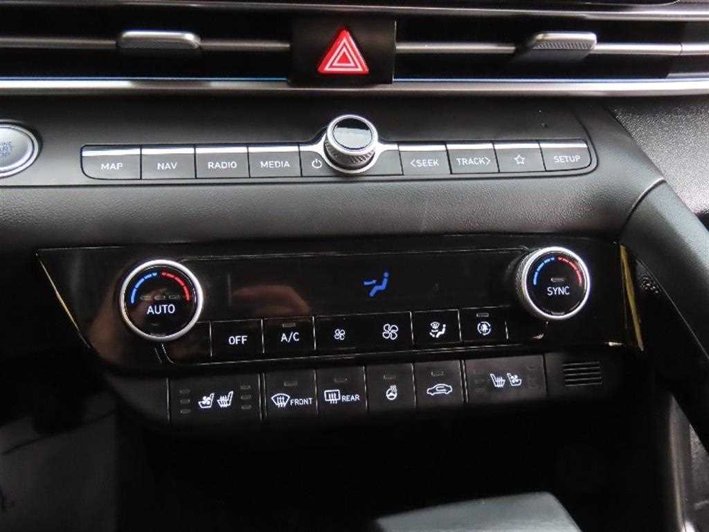 HYUNDAI Avante - Vista 7