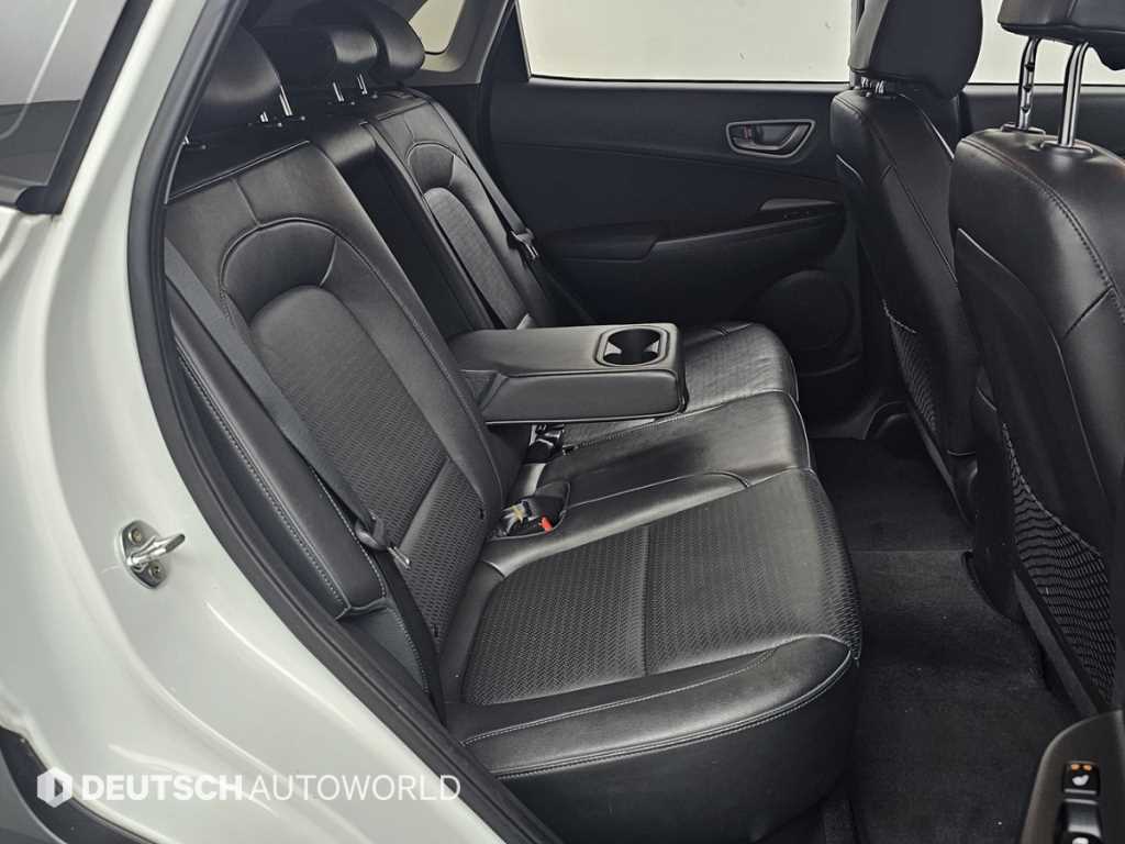 HYUNDAI Kona - Vista 12