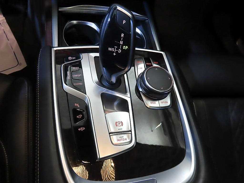 BMW 7 Series - Vista 12