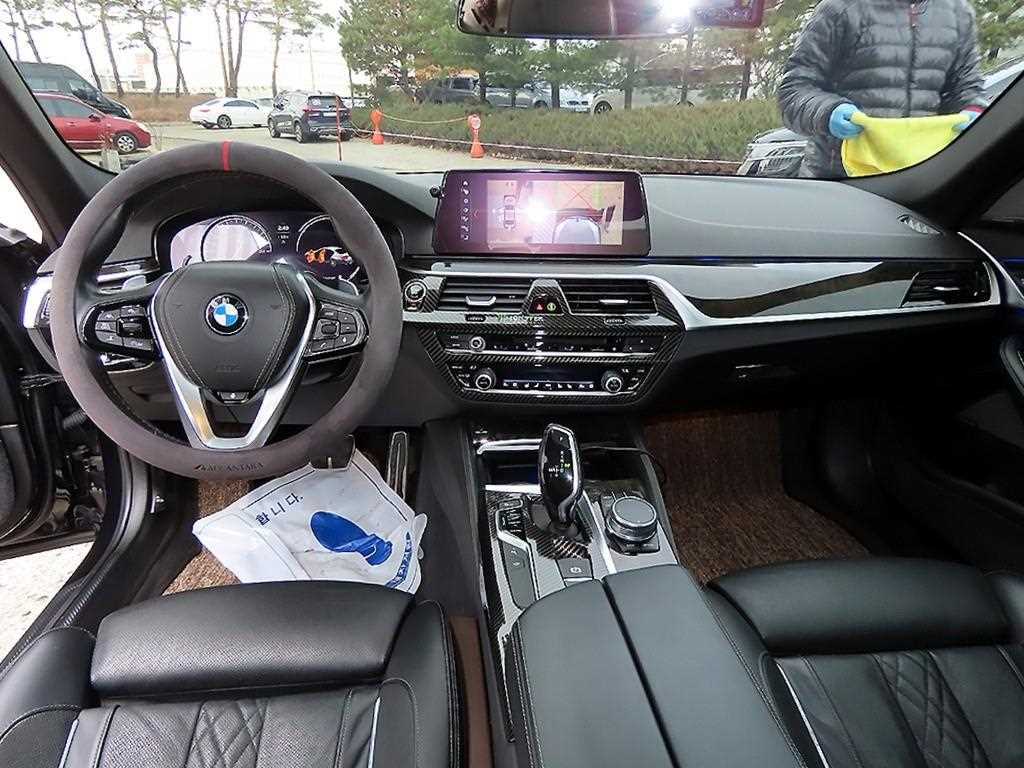 BMW 5 Series - Vista 7