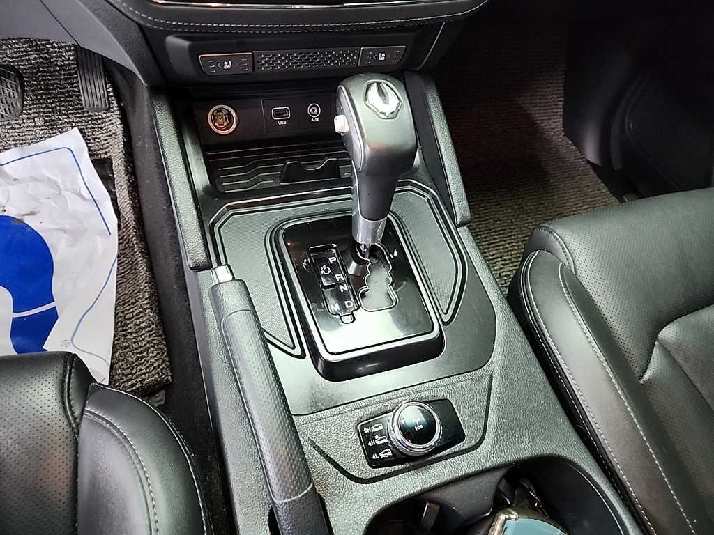 Ssangyong Rexton - Vista 8