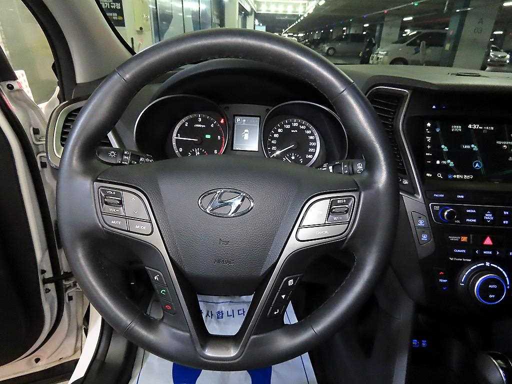 HYUNDAI Santa Fe - Vista 8