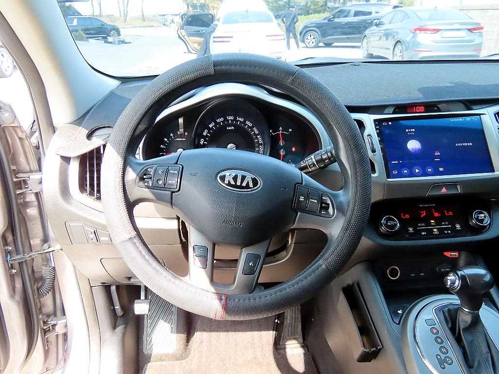 KIA Sportage - Vista 8