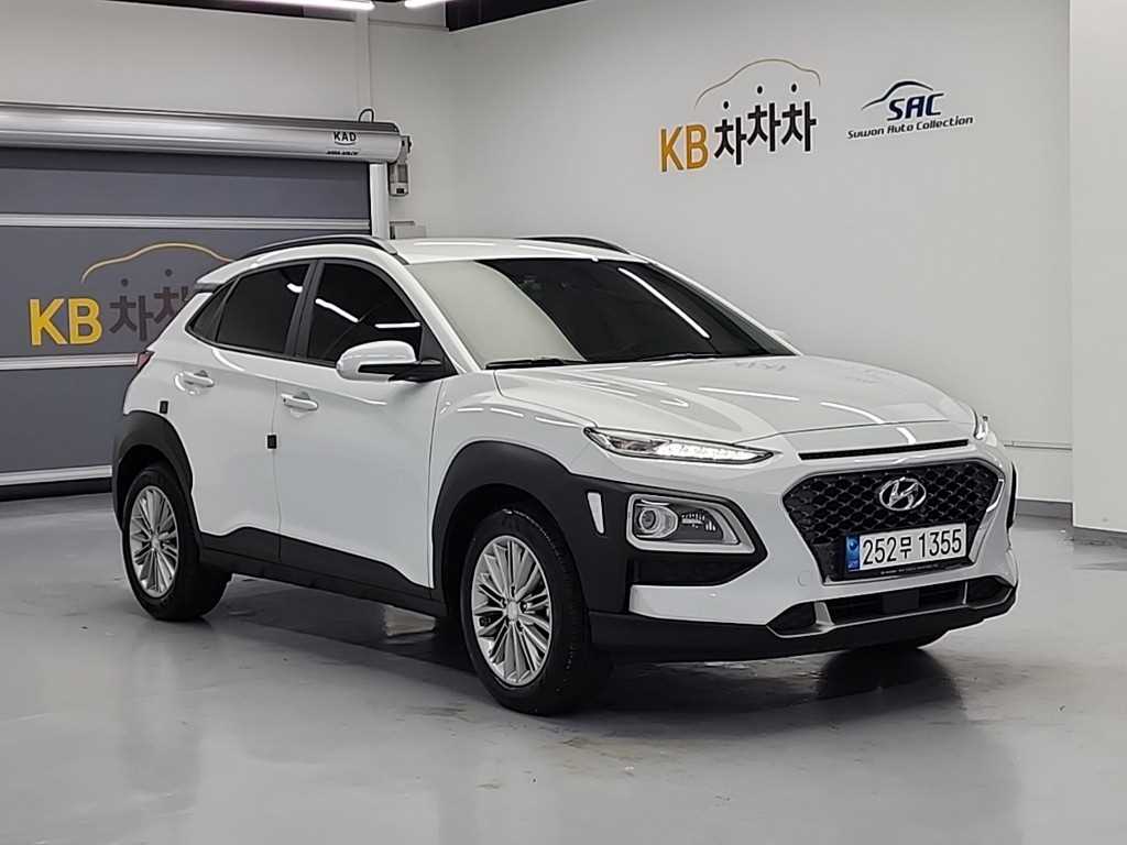 HYUNDAI Kona - Vista 4