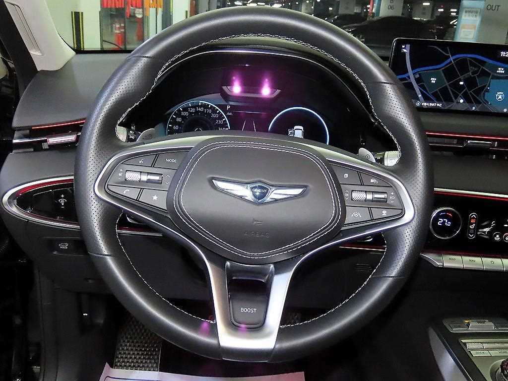 Genesis GV70 - Vista 8