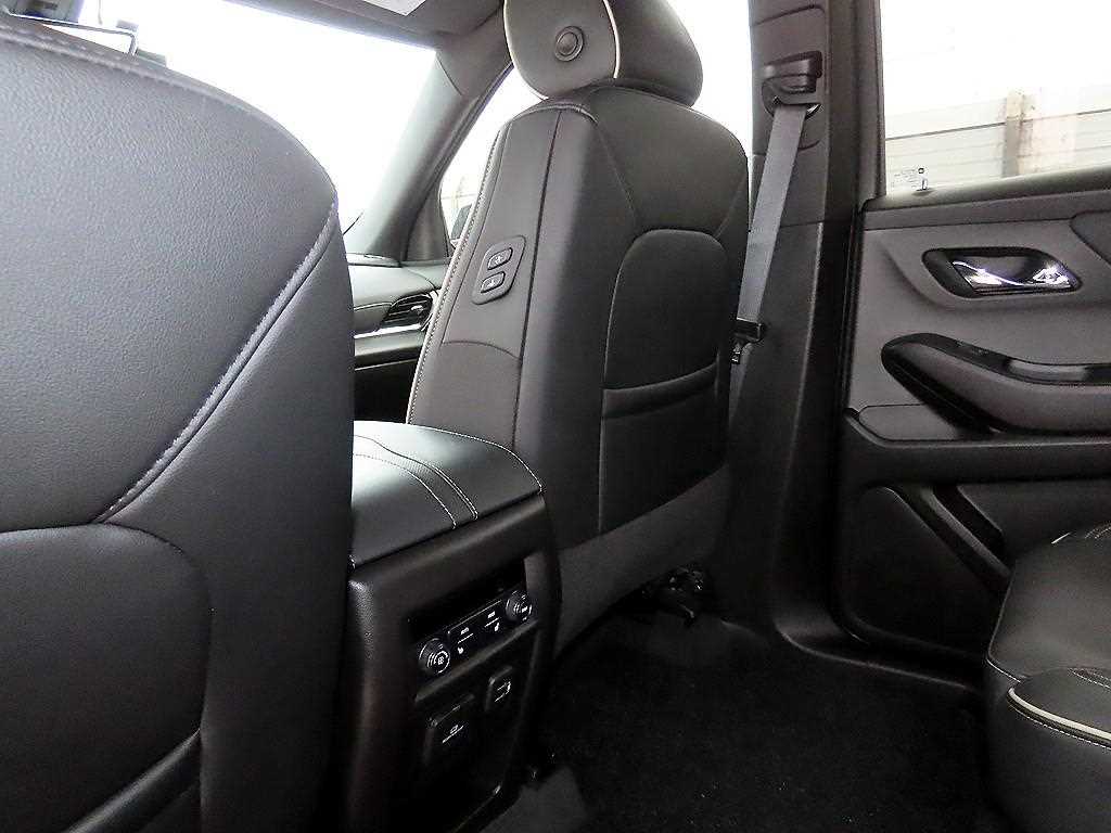 Chevrolet Travers 2022 Negro - Importación desde Corea - HF Imports Iquique - Foto 15