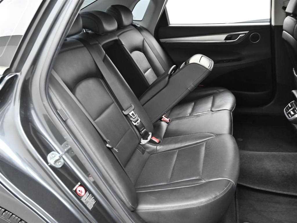 HYUNDAI Grandeur - Vista 12