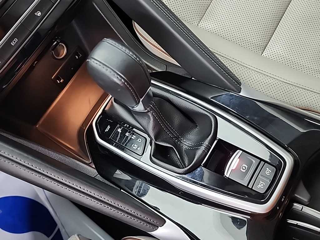 SAMSUNG QM6 - Vista 8