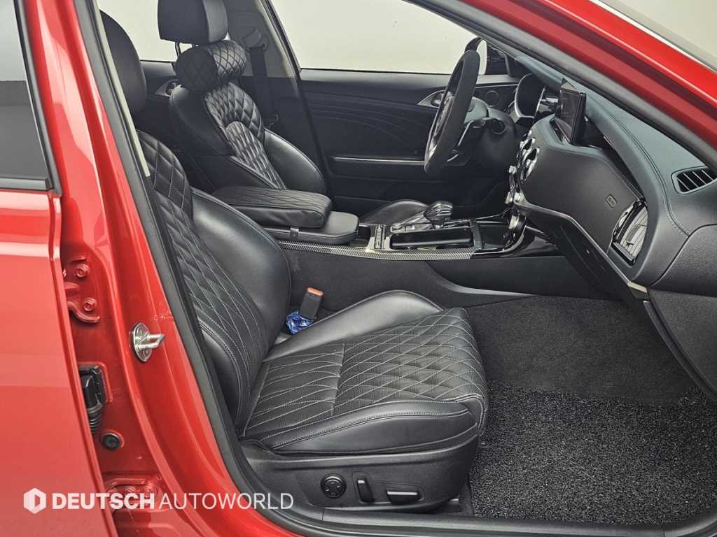 KIA Stinger - Vista 10