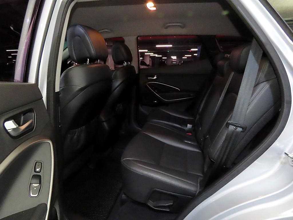 HYUNDAI Santa Fe - Vista 7