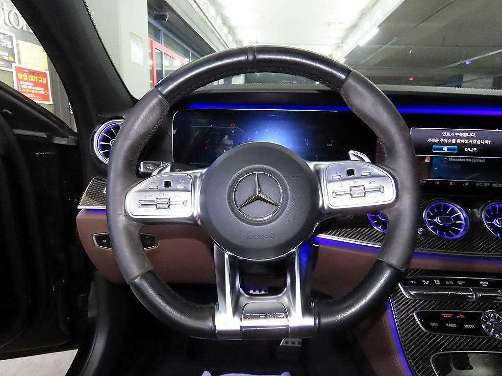 Mercedes Benz E class - Vista 8