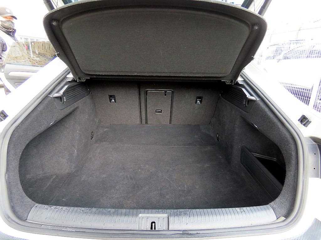 Volkswagen Arteon 2019 Blanco - Importación desde Corea - HF Imports Iquique - Foto 17