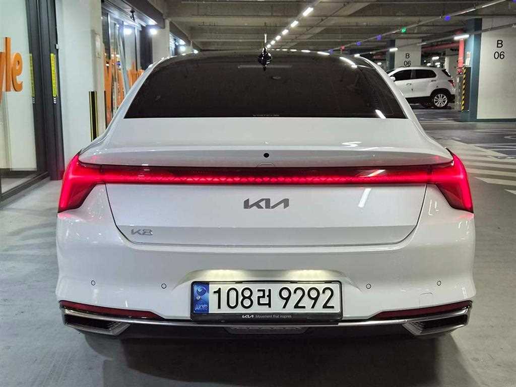 KIA K8 - Vista 5
