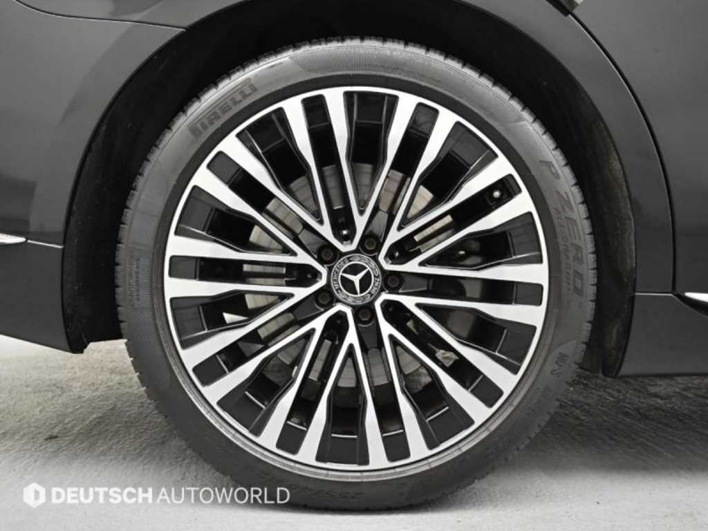 Mercedes Benz S Class - Vista 5