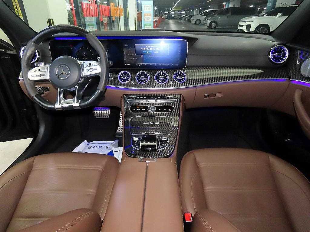 Mercedes Benz E class - Vista 10