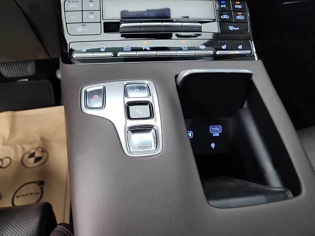 HYUNDAI Grandeur - Vista 8