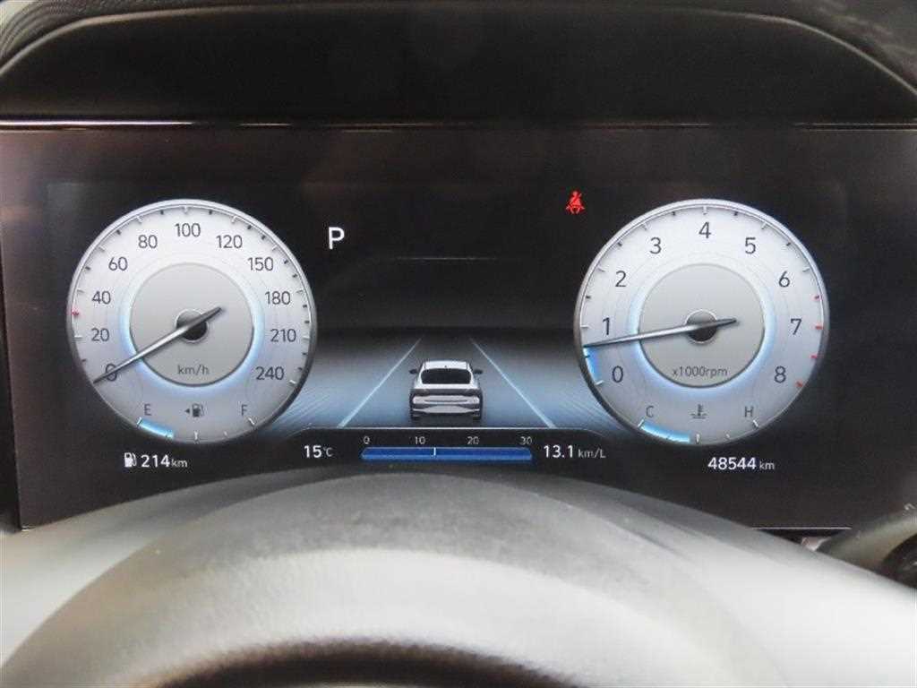 HYUNDAI Avante - Vista 5