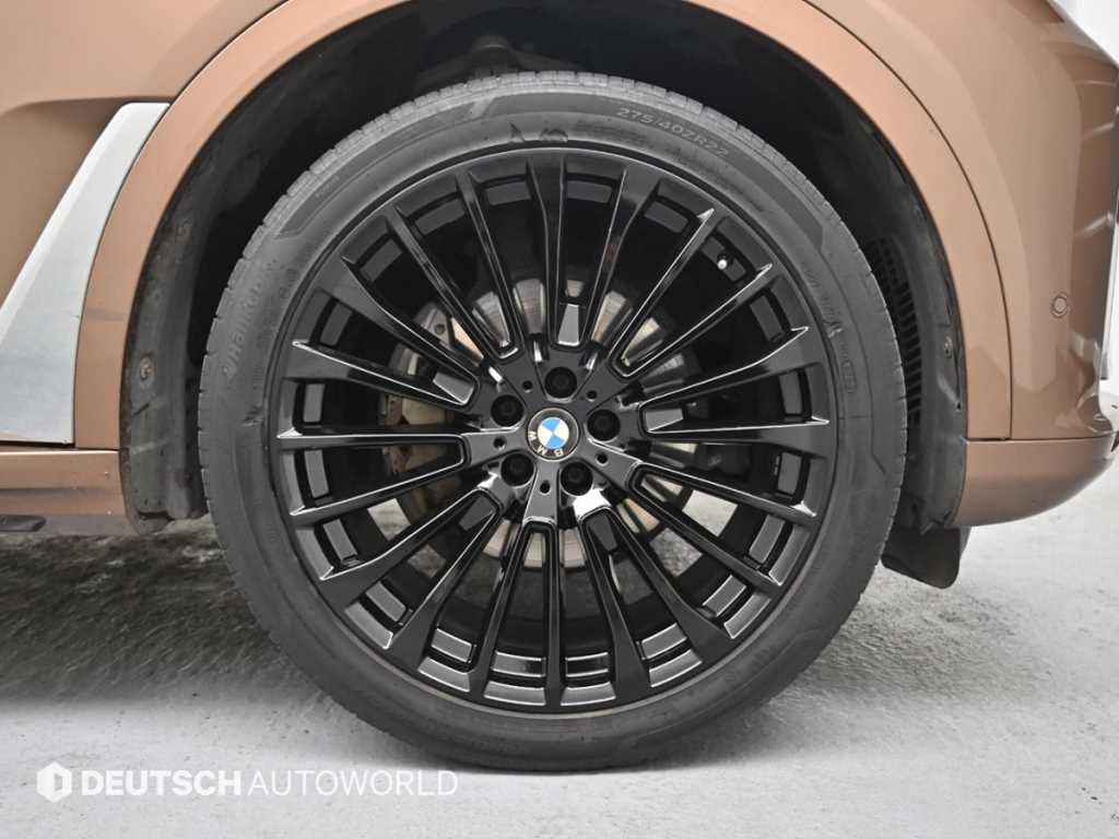 BMW X7 - Vista 5