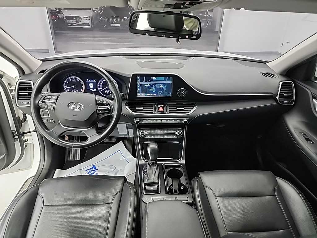 HYUNDAI Grandeur - Vista 7