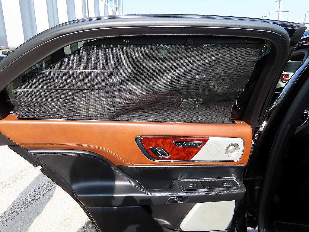 Lincoln Continental 2017 Negro - Importación desde Corea - HF Imports Iquique - Foto 14