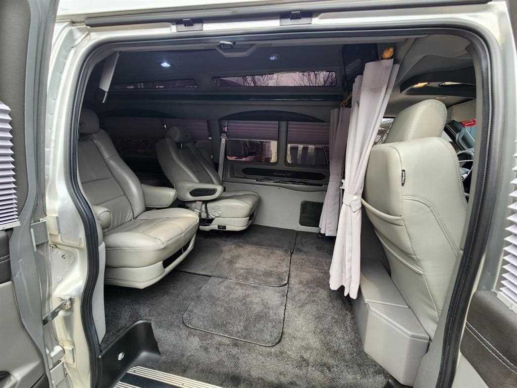 Chevrolet Express van - Vista 5