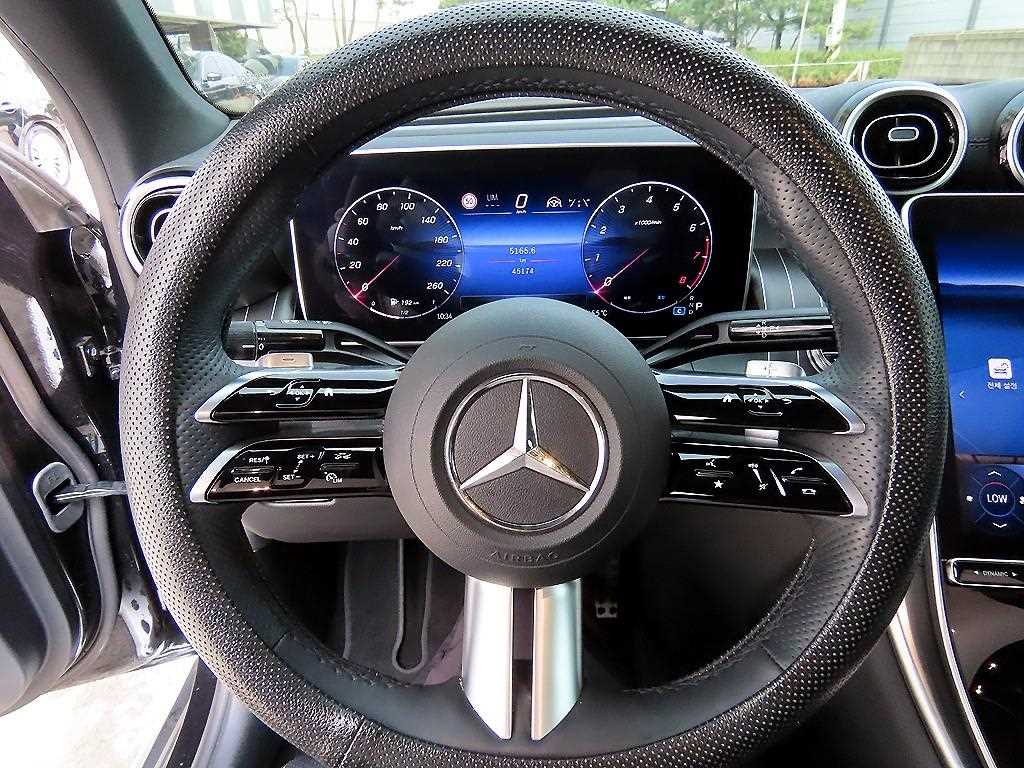 Mercedes Benz GLC Class - Vista 8