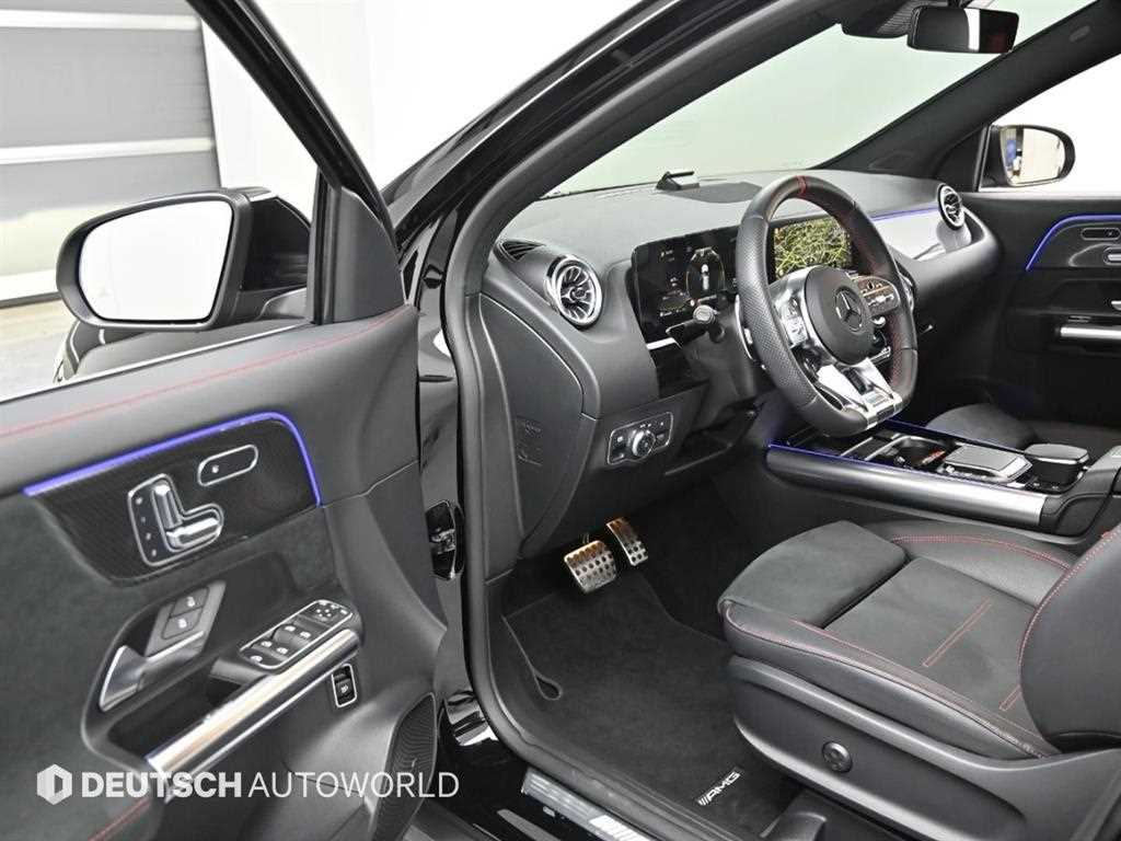 Mercedes Benz GLA Class - Vista 11