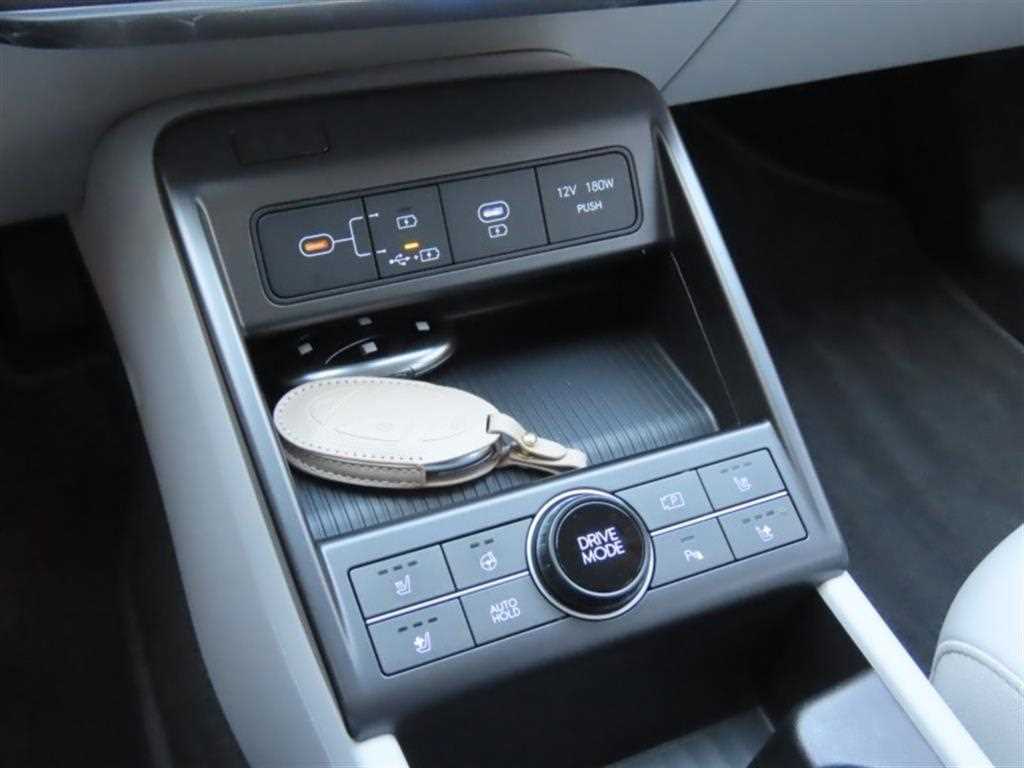 HYUNDAI Kona - Vista 6