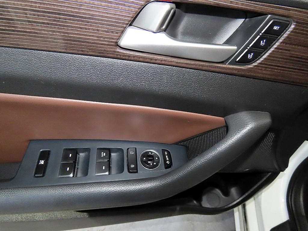 HYUNDAI Sonata 2018 Blanco - Importación desde Corea - HF Imports Iquique - Foto 13